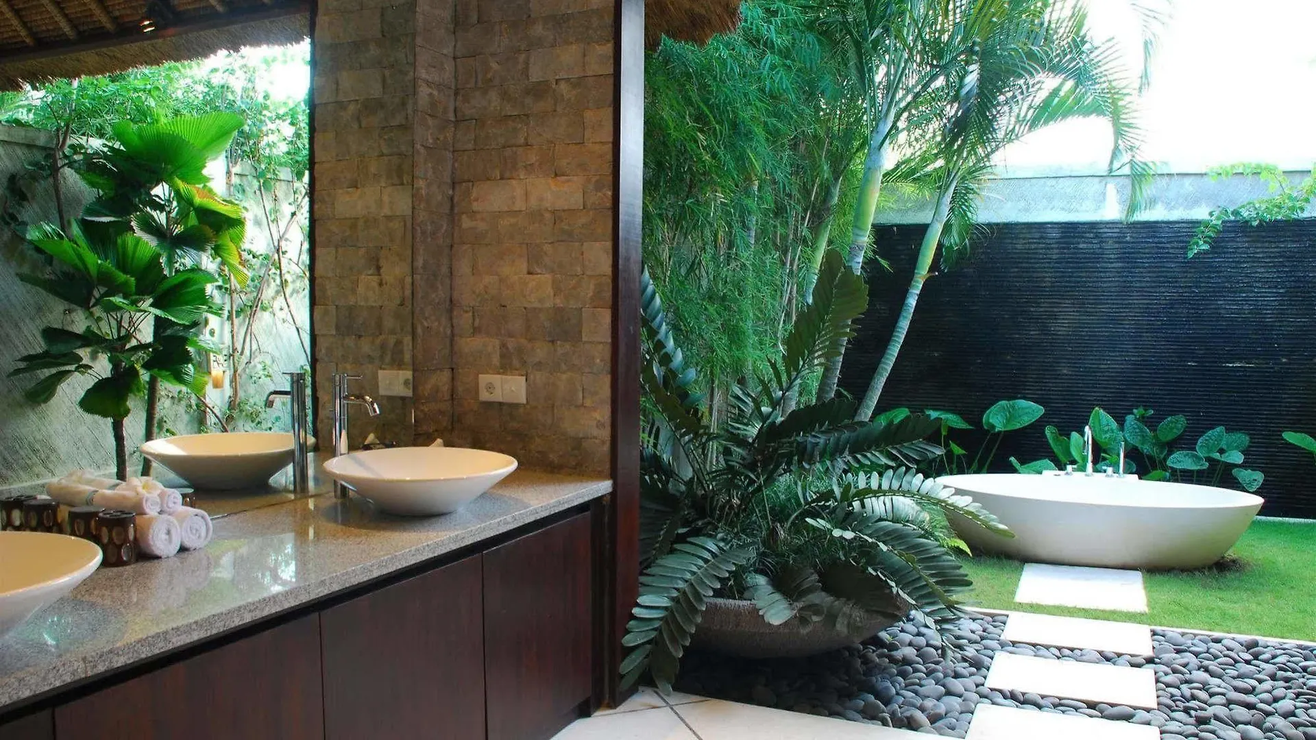 Villa Cahaya Seminyak Indonesia