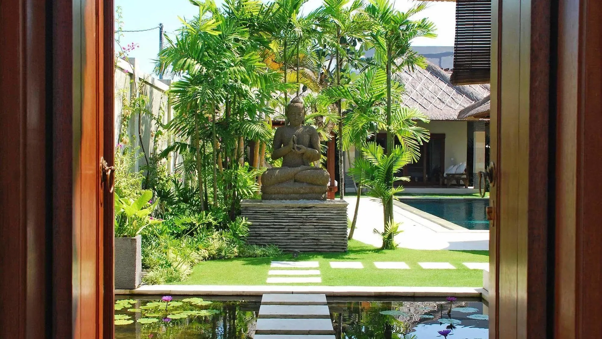 Villa Cahaya Seminyak Indonesia